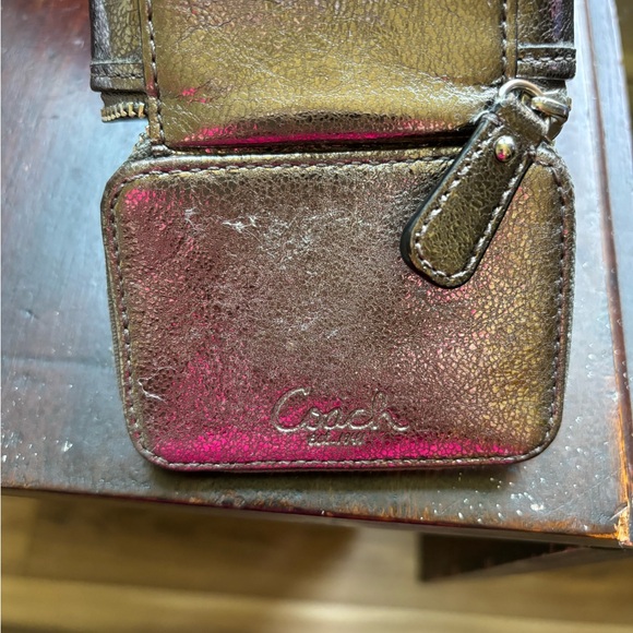 FINAL PRICE Coach pill case. Top of case is worn looking. No bottles - Picture 3 of 5